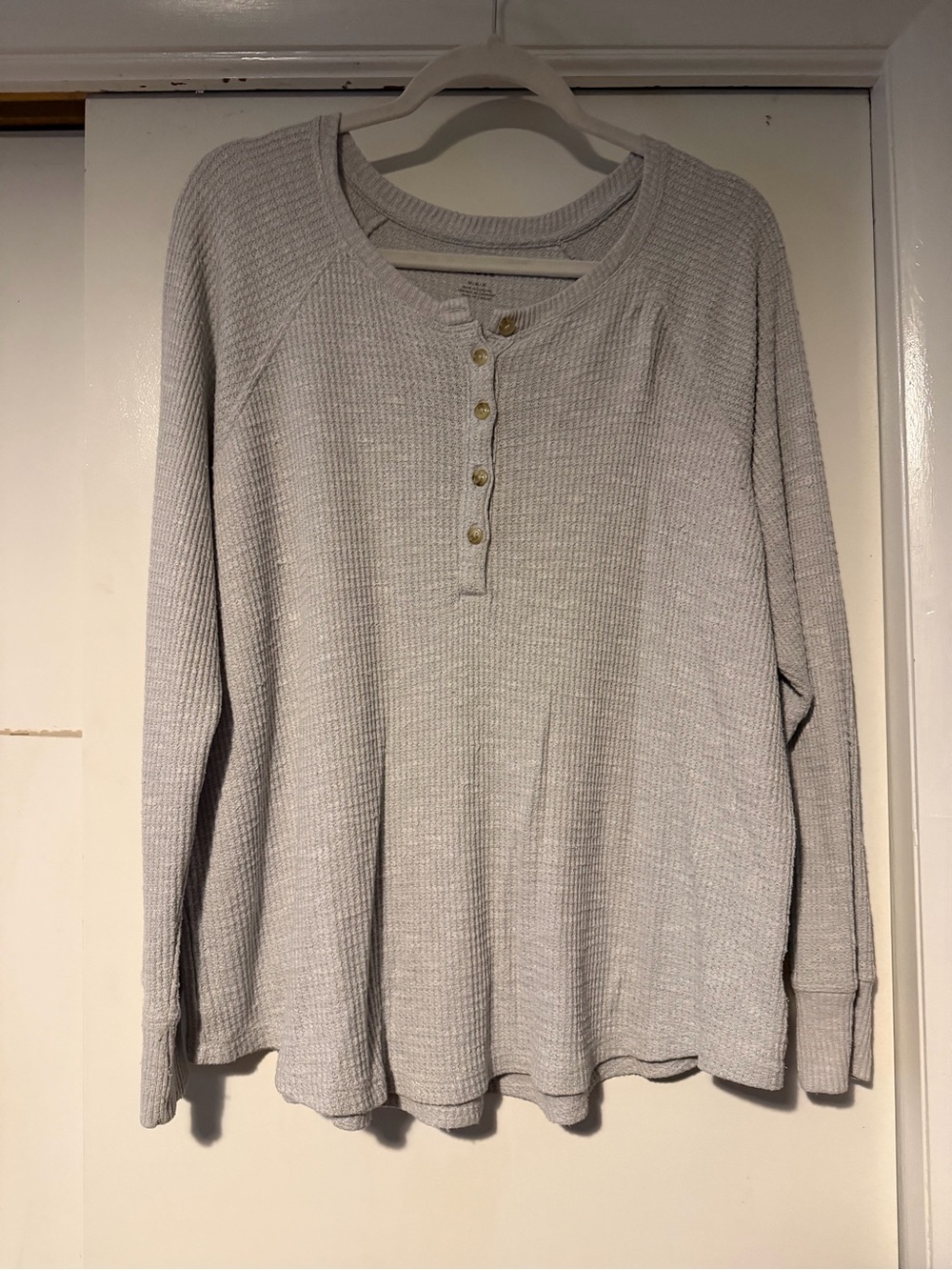Light Gray Long-Sleeve Waffle Henley Top - American Eagle
